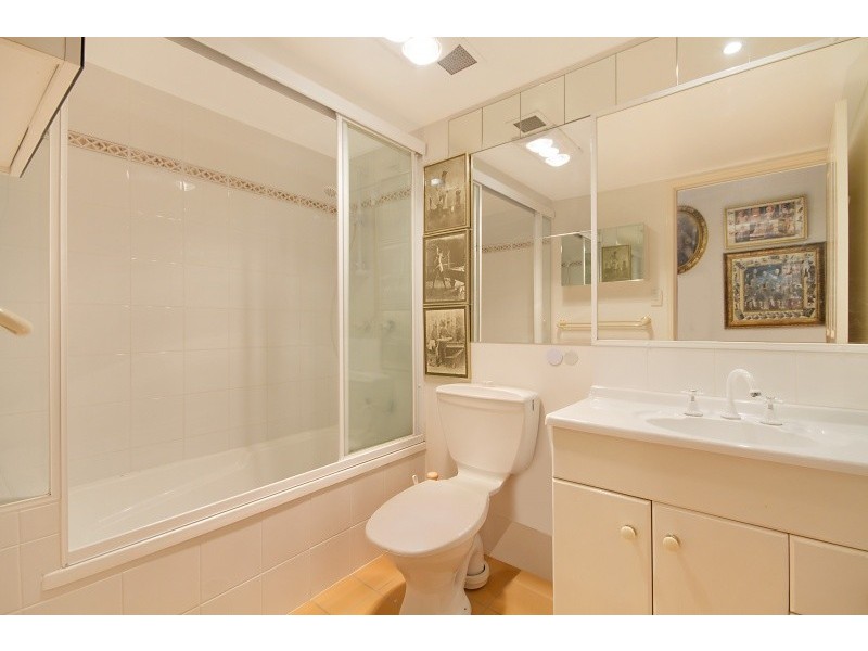 2/5 Ocean Street ‘Ocean Place’, Kirra QLD 4225