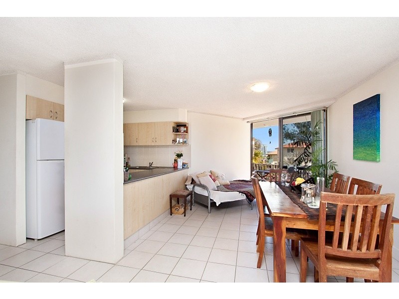 4/10 Rutledge Street ‘Knab-Ryl Apartments’, Coolangatta QLD 4225