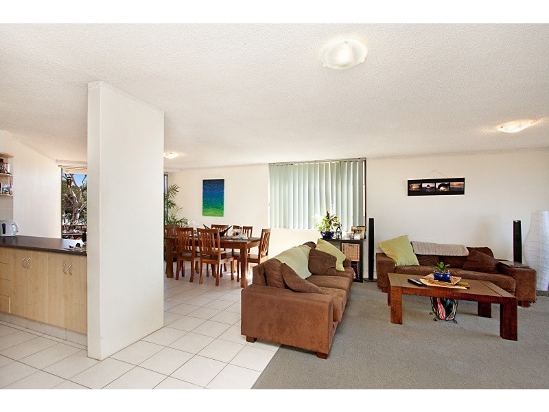 4/10 Rutledge Street ‘Knab-Ryl Apartments’, Coolangatta QLD 4225