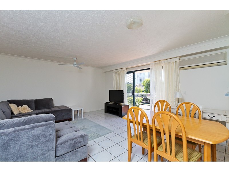 7/16 Dutton Street ‘Lanham Palms’, Coolangatta QLD 4225