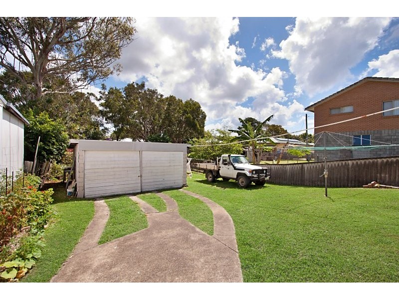 16 Bolton Street, Kirra QLD 4225