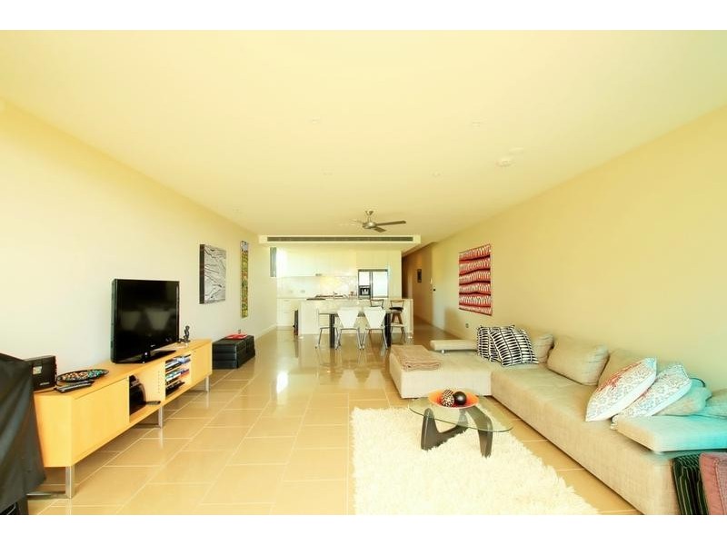 102/239 Golden Four Drive, Bilinga QLD 4225