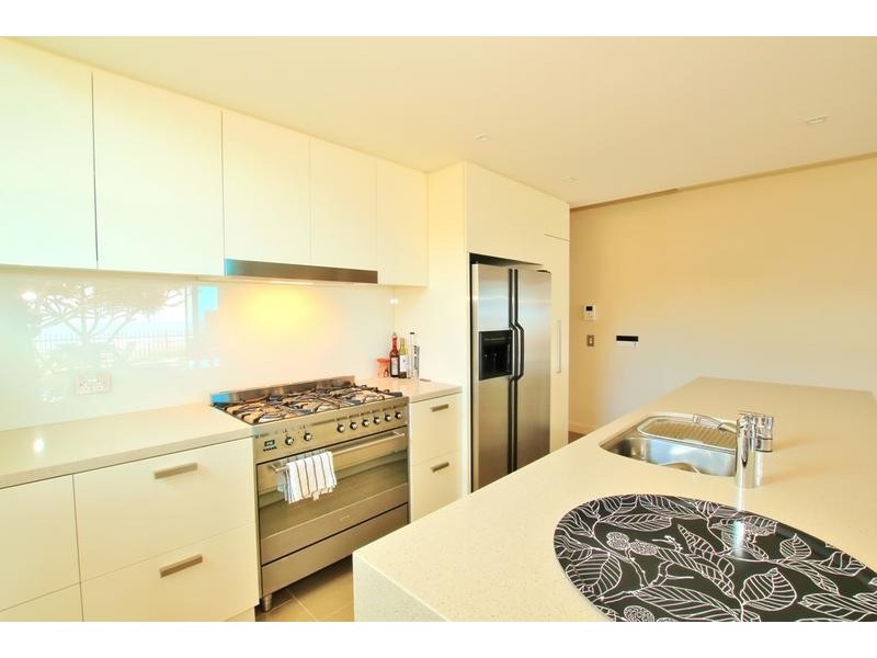 102/239 Golden Four Drive, Bilinga QLD 4225