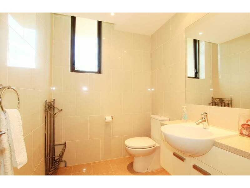 102/239 Golden Four Drive, Bilinga QLD 4225