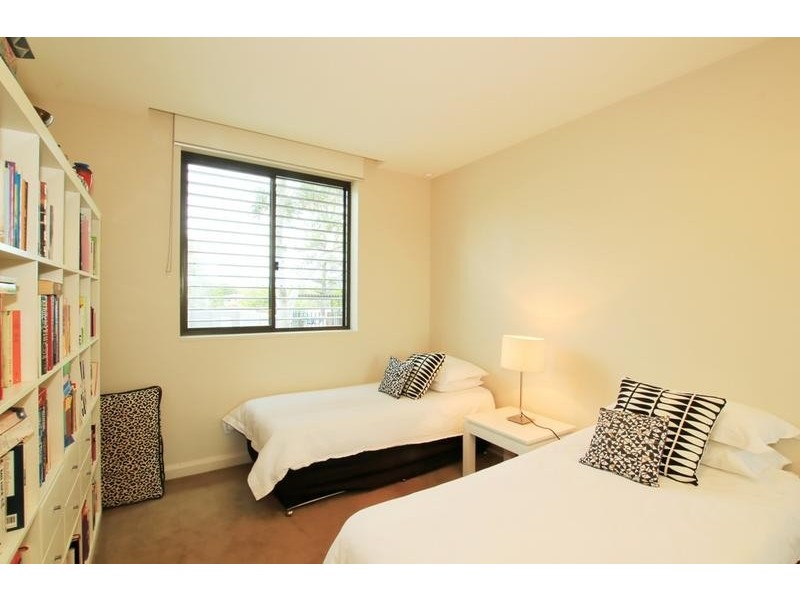 102/239 Golden Four Drive, Bilinga QLD 4225