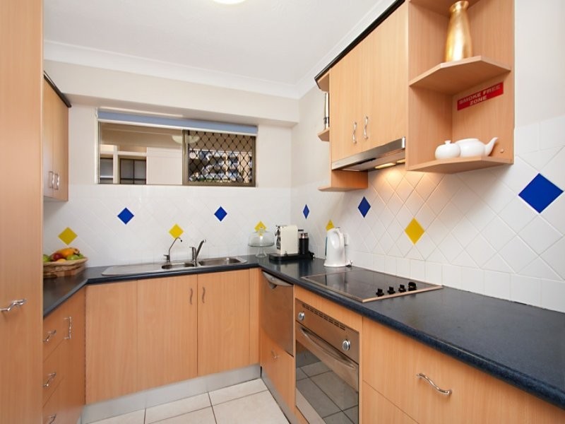 7/7 Eden Avenue, Rainbow Bay QLD 4225