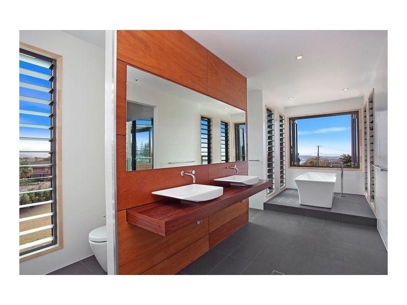 45 Sunnycrest Drive, Terranora NSW 2486