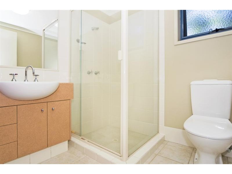 8/7 Stapylton Street, Coolangatta QLD 4225