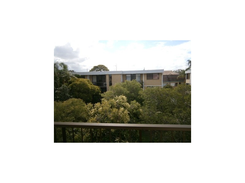 12/6 Brooke Avenue, Palm Beach QLD 4221