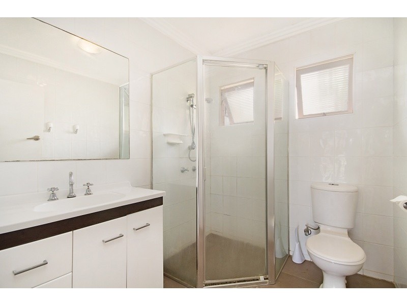 4/4 Johnston Street, Bilinga QLD 4225