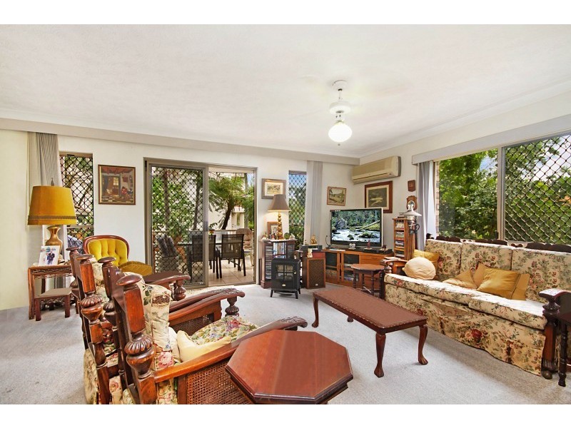 1/9 Ocean Street, Kirra QLD 4225