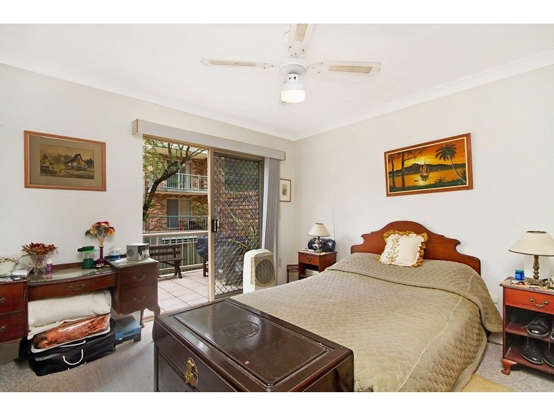 1/9 Ocean Street, Kirra QLD 4225