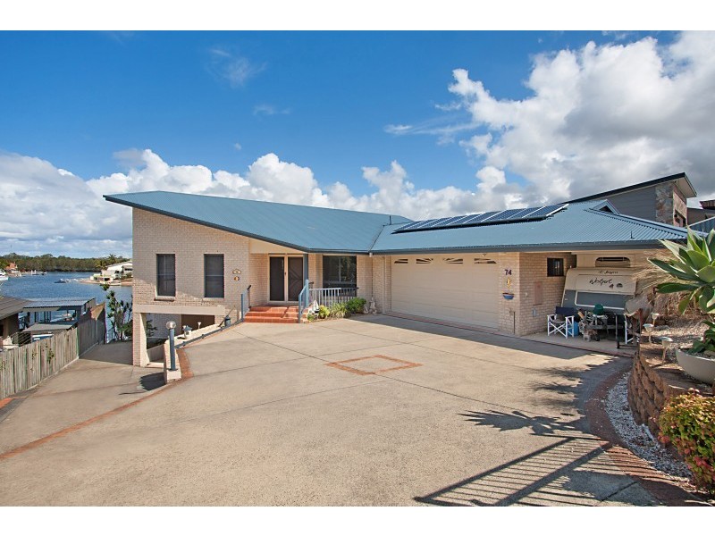 74 Old Ferry Road, Banora Point NSW 2486
