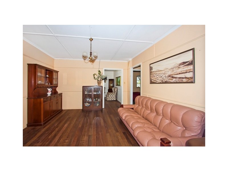 4 Guineas Creek Road, Currumbin Waters QLD 4223