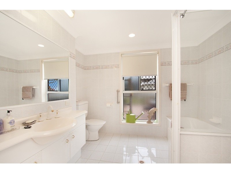 3/20 Marine Pde ‘Wave Break’, Kirra QLD 4225