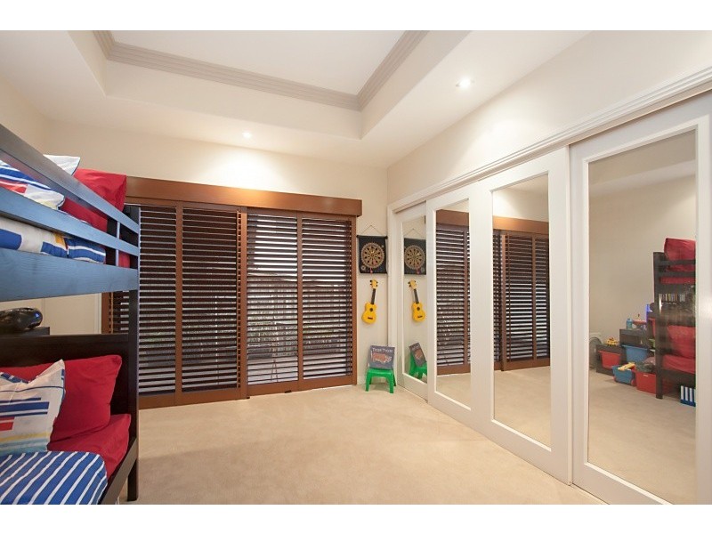 6 Garrick Street, Coolangatta QLD 4225