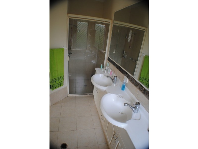 178 Palm Crest Drive, Carrara QLD 4211