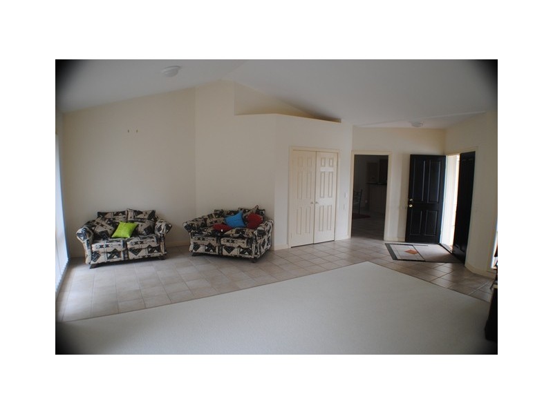 178 Palm Crest Drive, Carrara QLD 4211