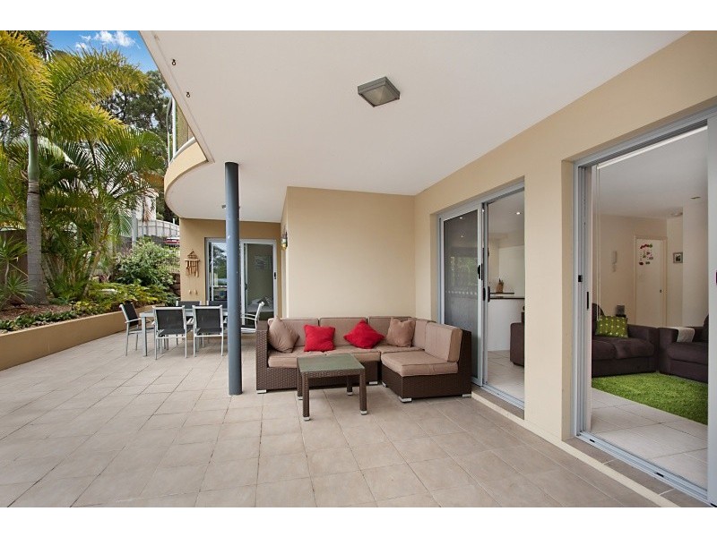 2/50 Miles St ‘Kirra Breaks’, Kirra QLD 4225