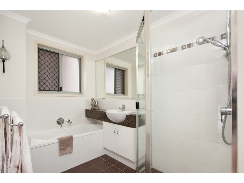 2/50 Miles St ‘Kirra Breaks’, Kirra QLD 4225