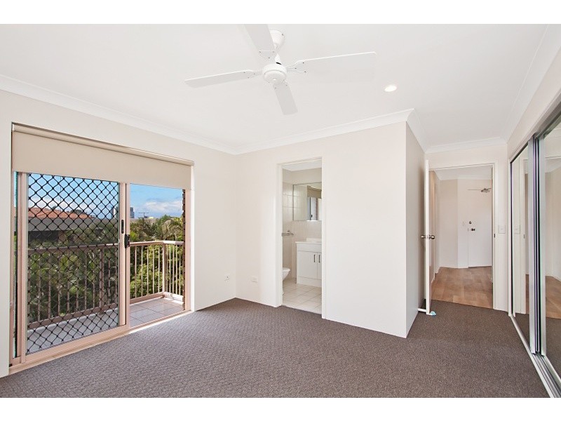 8/125 Golden Four Drive ‘Kailua’, Bilinga QLD 4225