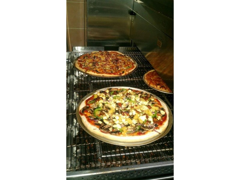 Shop 10/25 Currumbin Creek Road, Currumbin Waters QLD 4223