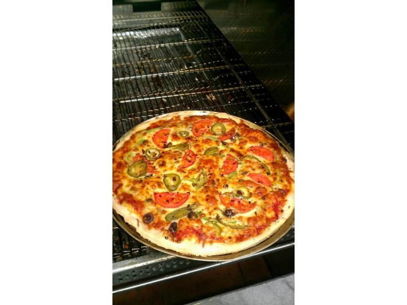 Shop 10/25 Currumbin Creek Road, Currumbin Waters QLD 4223