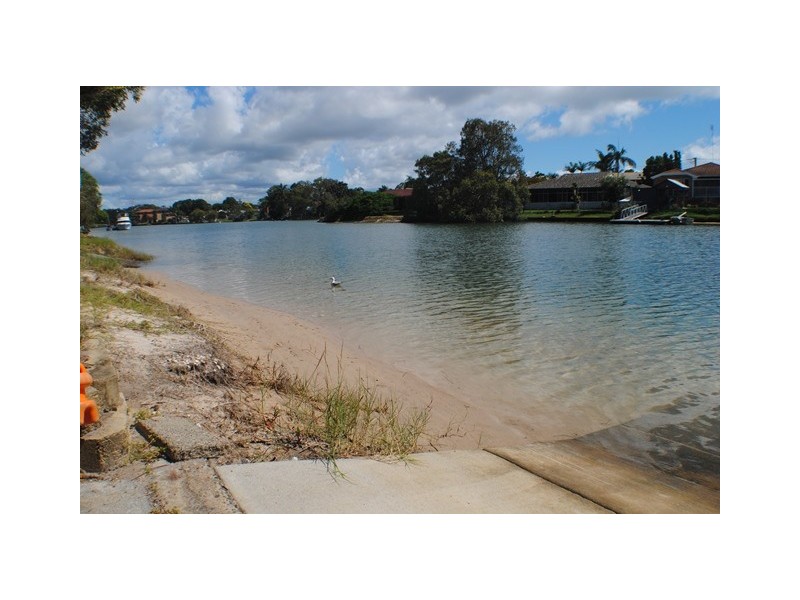 2/15 Wyuna Road, Tweed Heads NSW 2485