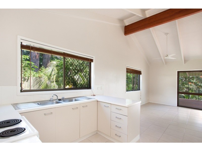 1/15 Daisy Street, Elanora QLD 4221