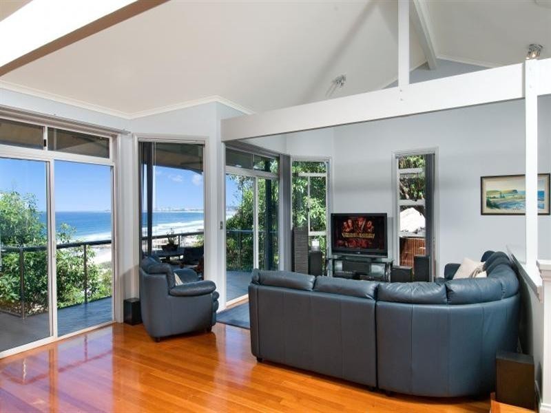 13 James Street, Currumbin QLD 4223