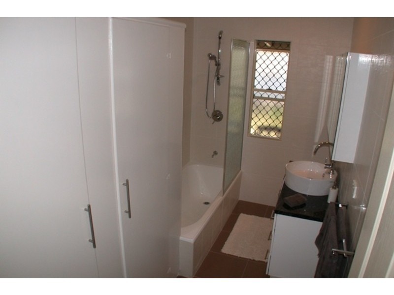 Acacia Street, Tweed Heads South NSW 2486