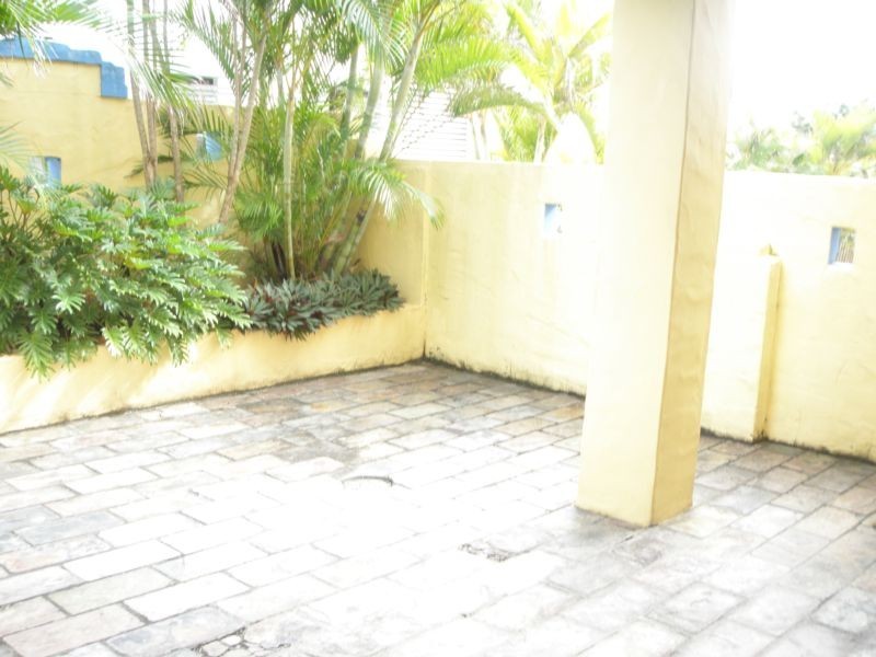 1/5 Tweed Street, Coolangatta QLD 4225