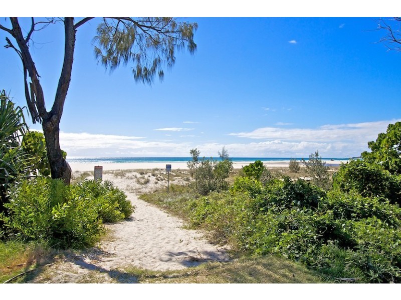 9/20 Pacific Pde – Cobba Villa, Kirra QLD 4225