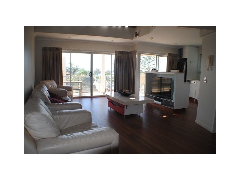 18/479 Golden Four Drive (Cnr. Wybera Street), Tugun QLD 4224