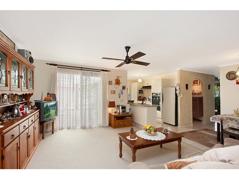 10 Clives Circuit, Currumbin Waters QLD 4223