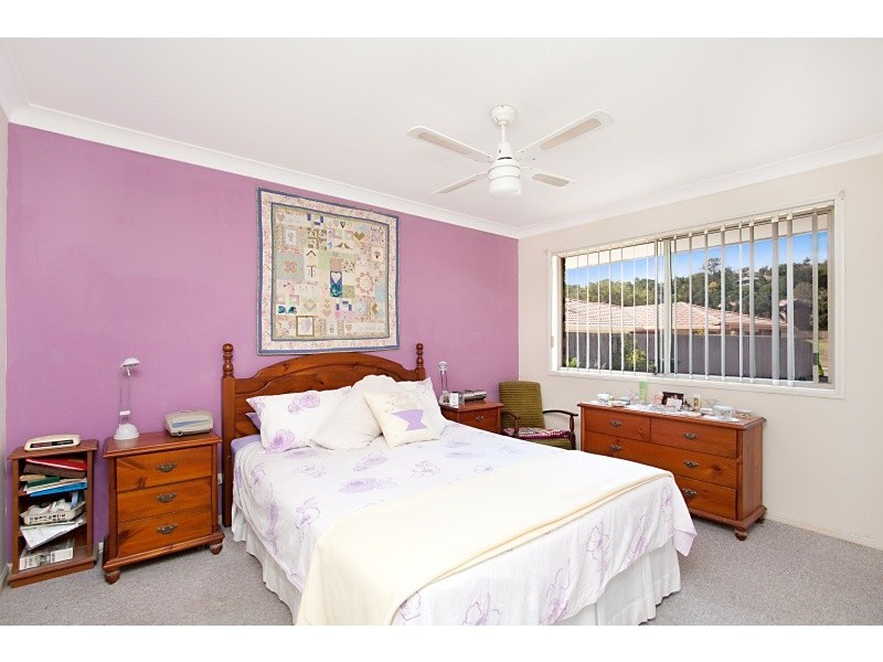 2/99 Lochlomond Drive, Banora Point NSW 2486