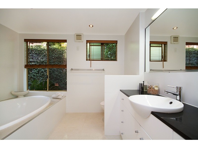 18 Anconia Avenue, Tweed Heads West NSW 2485