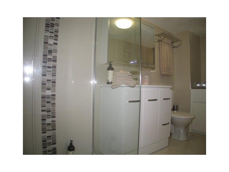 2/28 Miles St ‘White Caps’, Coolangatta QLD 4225
