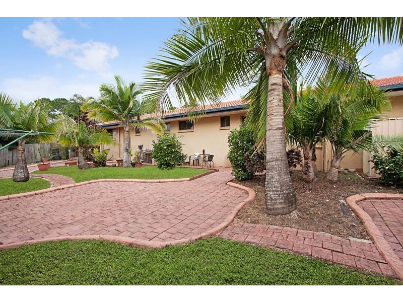 7 Stewart Parade, Ashmore QLD 4214