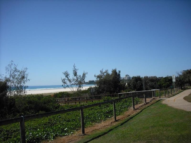 4/74A Pacific Pde, Bilinga QLD 4225