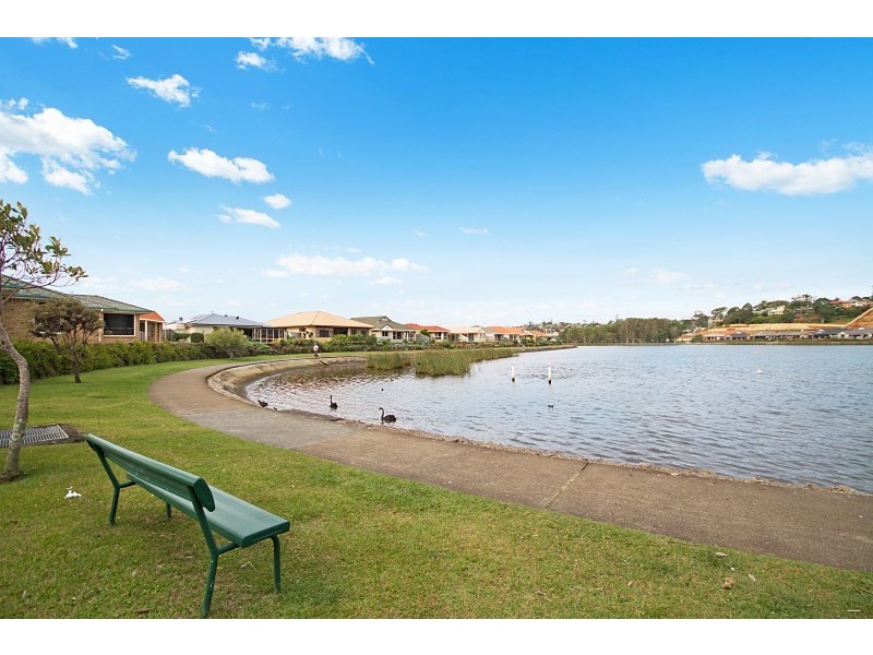 63 Winders Place, Banora Point NSW 2486