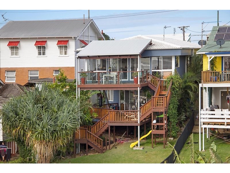 33 Tweed Street, Coolangatta QLD 4225