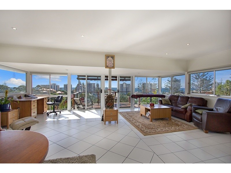 33 Tweed Street, Coolangatta QLD 4225