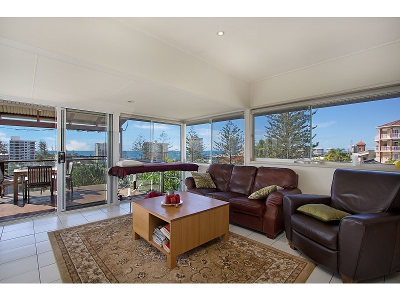 33 Tweed Street, Coolangatta QLD 4225