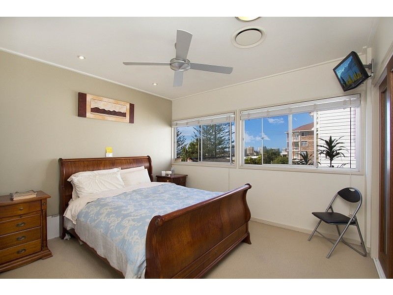 33 Tweed Street, Coolangatta QLD 4225