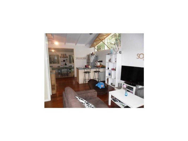 1a/8 Westview Road, Currumbin QLD 4223