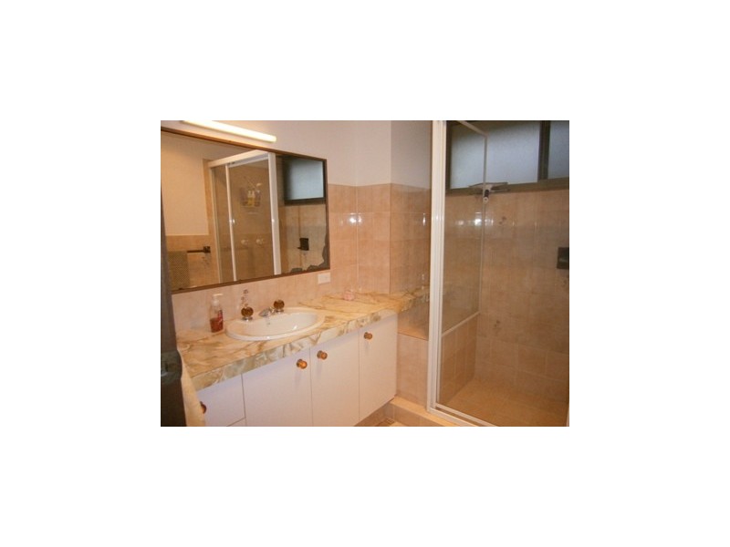 8/76 Coolangatta Road, Kirra QLD 4225