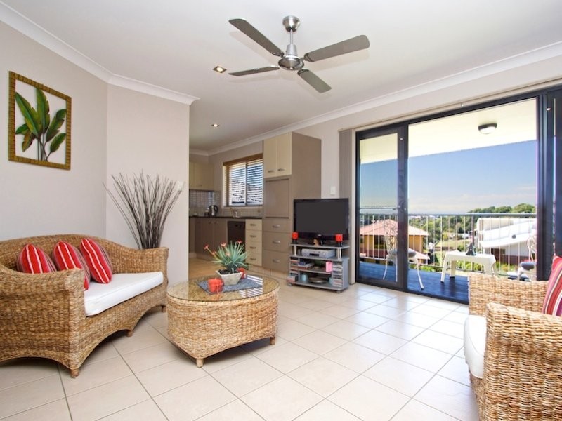7 Mourne Terrace, Banora Point NSW 2486