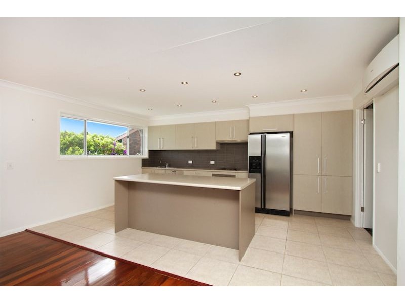 11 Hibiscus Parade, Banora Point NSW 2486