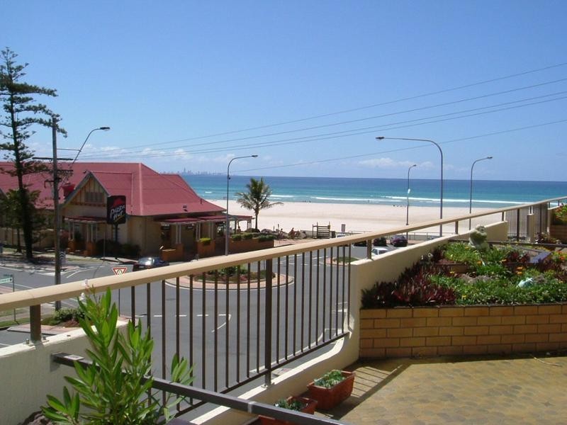 3/22 Marine Parade, Kirra QLD 4225